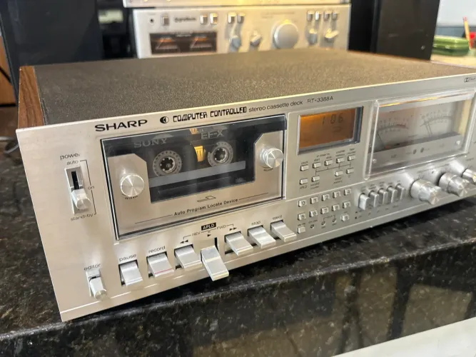 Belíssimo e raríssimo Tape Deck Sharp RT-3388 A( revisado com garantia)!