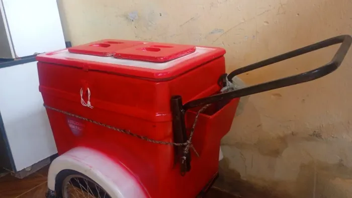 Vende se carrinho de picolé