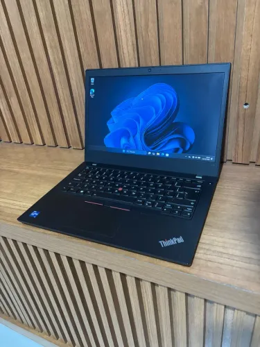 Notebook Lenovo ThinkPad E14 Intel Core i7 11ª Geração, 16GB RAM, SSD 512GB, Tela Full HD