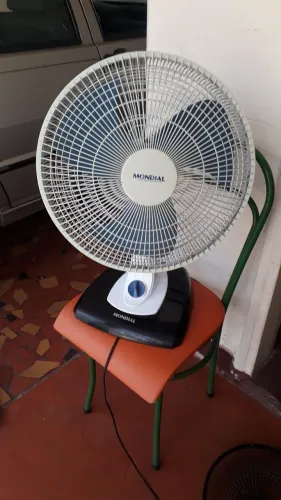 Vendo ótimo ventilador grande. Mondial. Barato