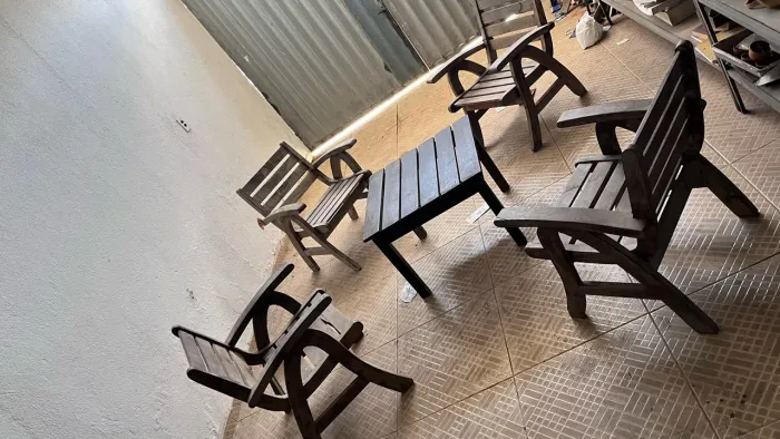 Cadeira de madeira