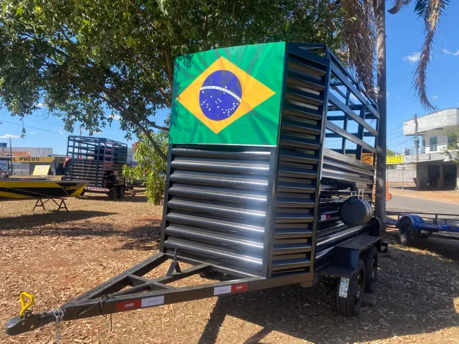 Trailer Trayler carretinha gaiola boiadeira