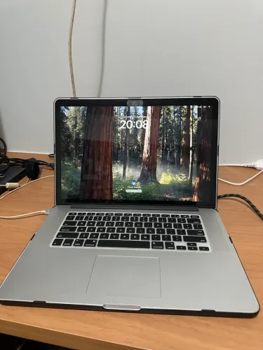 MacBook Pro 16GB 512SSD