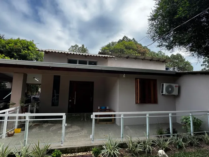 Sítio com piscina águas claras 