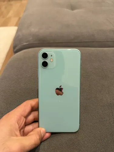 iPhone 11 Verde 64 GB - bem conservado