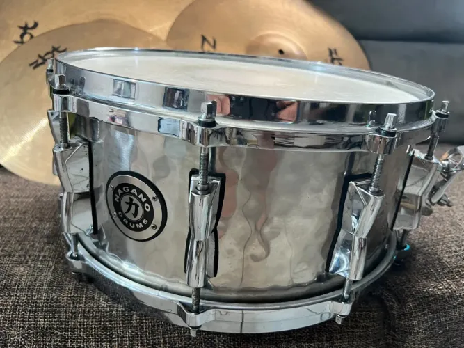 KIT PRATOS ZILDJIAN + CAIXA NAGANO 14x6,5 - IMPERDÍVEL
