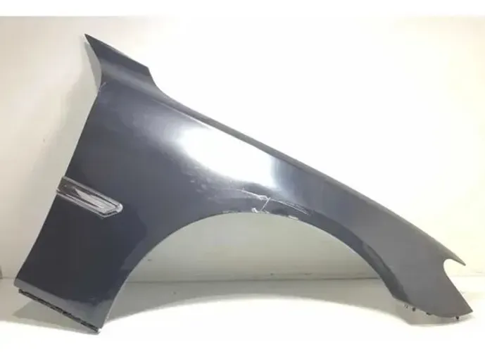 Paralama Lado Direito Bmw Série 7 2013 F01 C/ Detalhes
