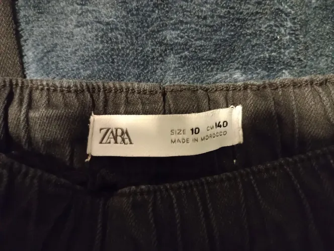 Calça Zara infantil 