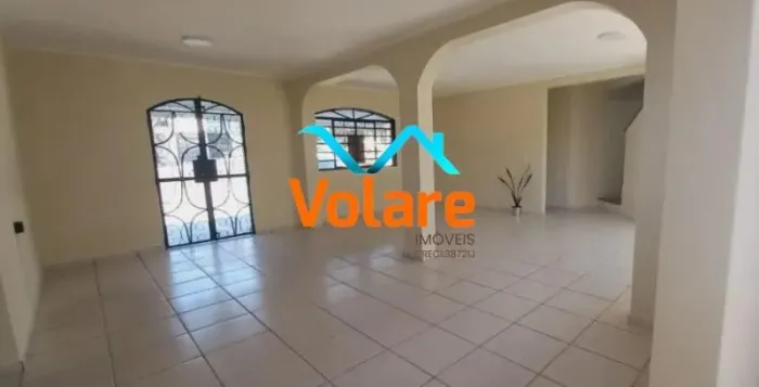 Casa comercial para locação em São Paulo-SP: 1 quarto, 6 salas, 4 banheiros, 10 vagas, 200