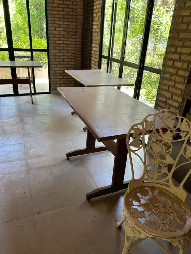 10 mesas de madeira retangulares para eventos, restaurantes