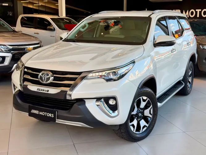 Toyota Hilux SW4 SRX Diamo. 4X4 2.8 TB DIE AUT 2019