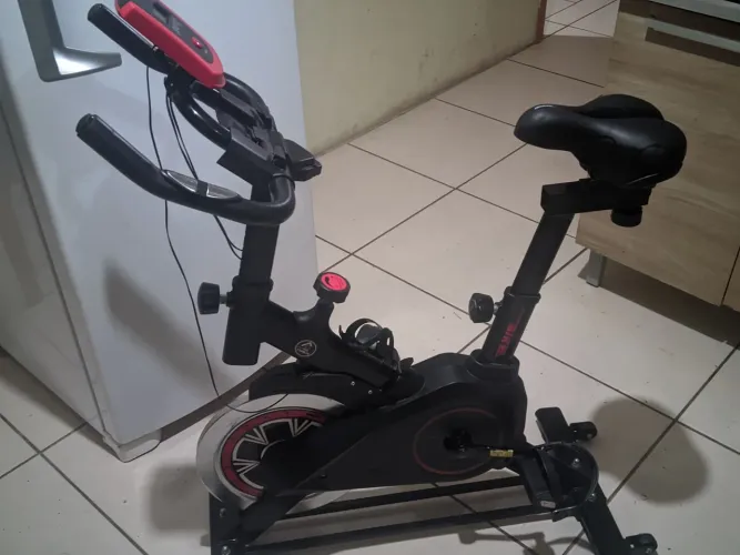 Vende bicicleta ergometrica 