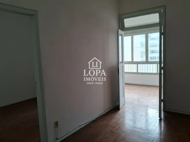 Apartamento de sala e quarto na rua Riachuelo Centro do Rio de Janeiro