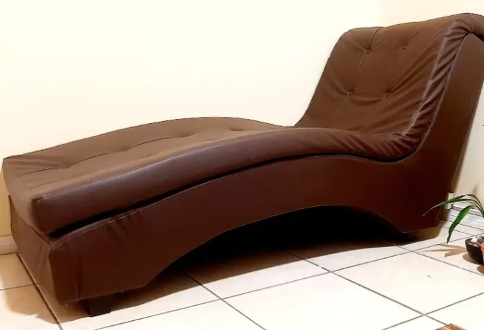 POLTRONA CHAISE LONGUE SEMINOVA