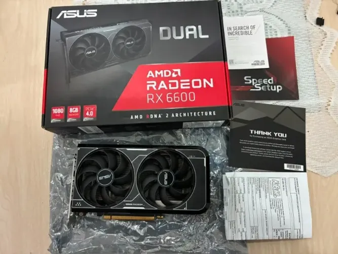 Placa de video RX 6600 8gb Asus