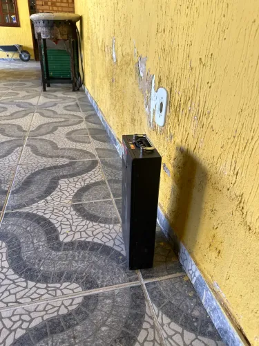 Bateria de lítio, de até 3000w de potência, 60 volts, com uma altonomia de até 60km