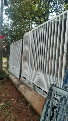 *ABAIXOU /VENDO PORTÃO DE CORRER * 5,00 mts x 2,20 de altura.