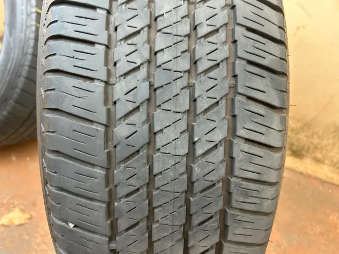 Pneu 265 / 65 R18 BRIDGESTONE meia vida