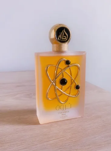 Perfume Árabe Lattafa Tharwah Gold (100ml)