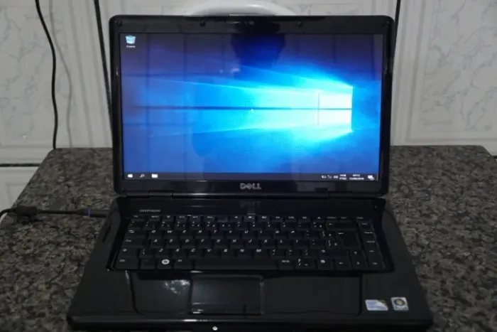 Notebook Dell 1545 PP41L - Tela 15,6" - 4gb Ram - 320gb Hd - Windows 10 Pro