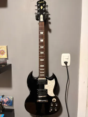 Guitarra SO Epiphone G400