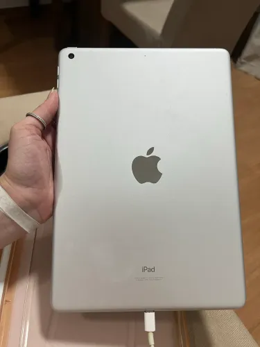 iPad 9ª geração prata 64gb