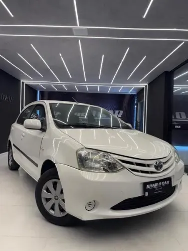 Toyota Etios 1.3 Flex 16V 5P Mec. 2013