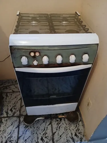 Vendo fogão antigo funcionamento perfeitamente bem 