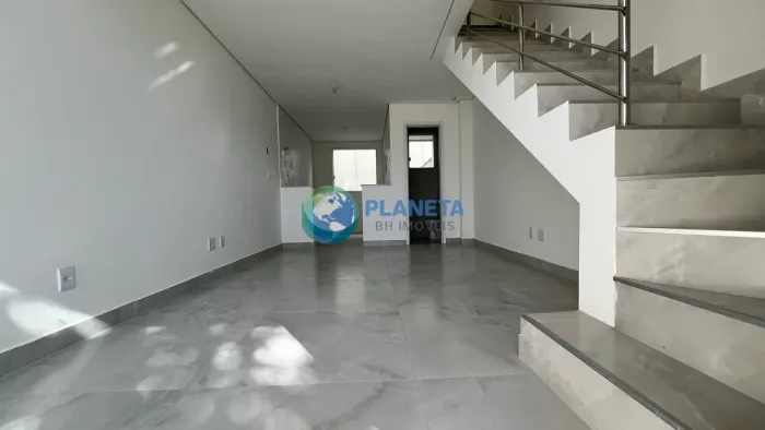 Casa Geminada a venda Bairro Planalto BH/MG
