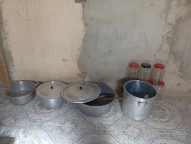 Vendo panelas e caldeirao