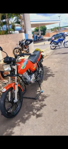 Cg 96 vermelha rodas de liga leve da 160 moto em ótimo estado de conservação 