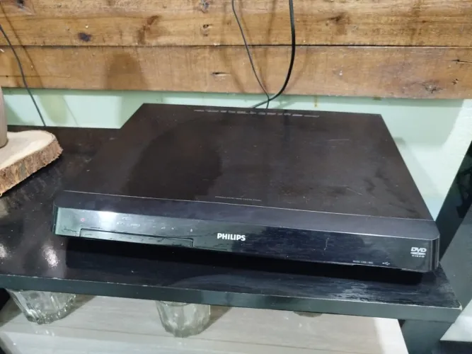 Vende-se Tv 42 polegadas smart Samsung e home theater