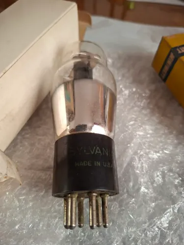 Válvula 42 Sylvania saida rádio,  tenho outras,consulte!