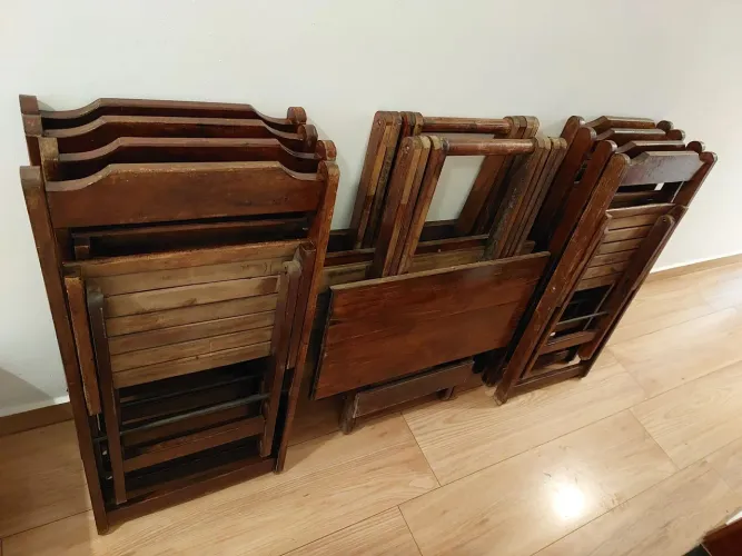 Conjunto de mesa e cadeiras 