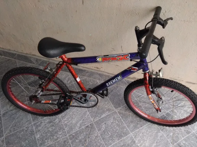 Bicicleta aro 20 puenes bom VENDO OU troco POR outra DE menor VALOR um bom ?p/ seu filho