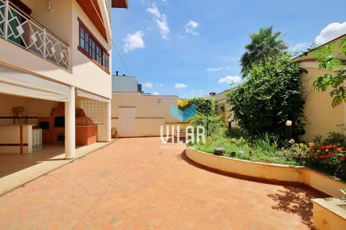 Sobrado com 4 dormitórios à venda, 487 m² por R$ 1.800.000,00 - Condomínio Lago da Boa Vis