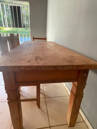 Mesa 8 cadeiras madeira maciça