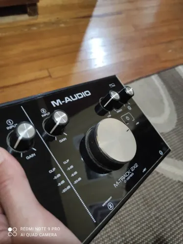Interface de Áudio M-Audio M-Track 2x2
