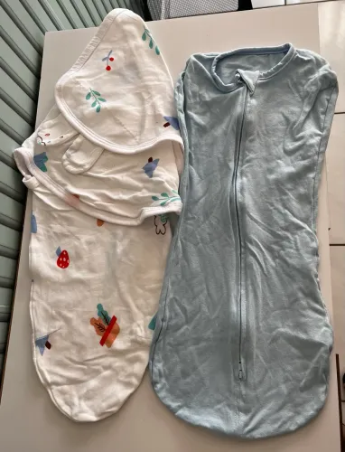Dois swaddles/charutinho/saco de dormir 
