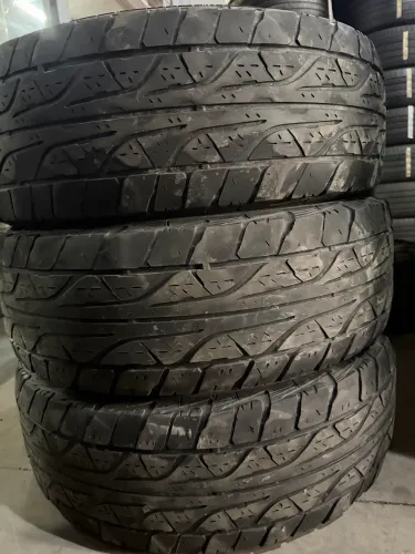 Pneus 255/70/16 marca Dunlop
