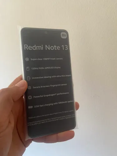 ? Vende-se Redmi Note 13 4G - 8 GB RAM / 256 GB de armazenamento