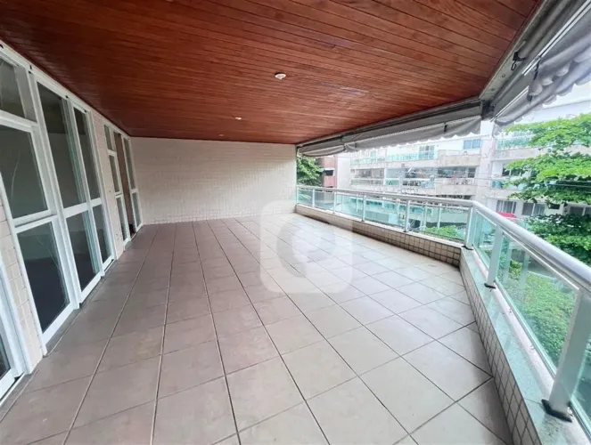 Apartamento de 100 m² na Gleba A, frente varandão