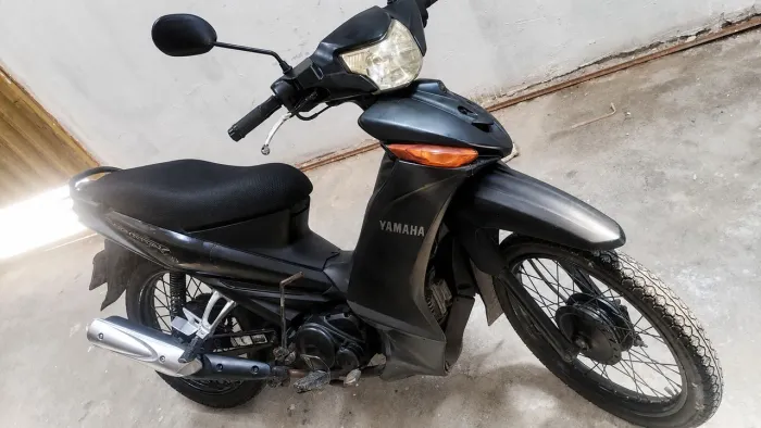 Moto Crypton para bairro