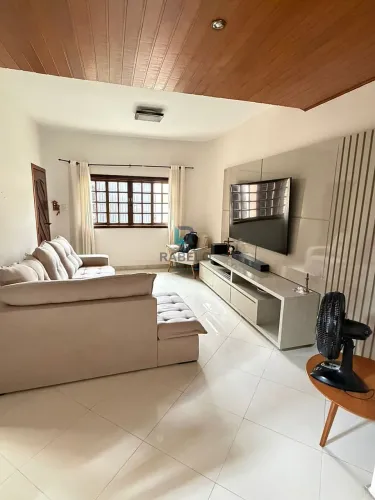 SOBRADO COM 4 QUARTOS NA VILA NUNES EM LORENA-SP