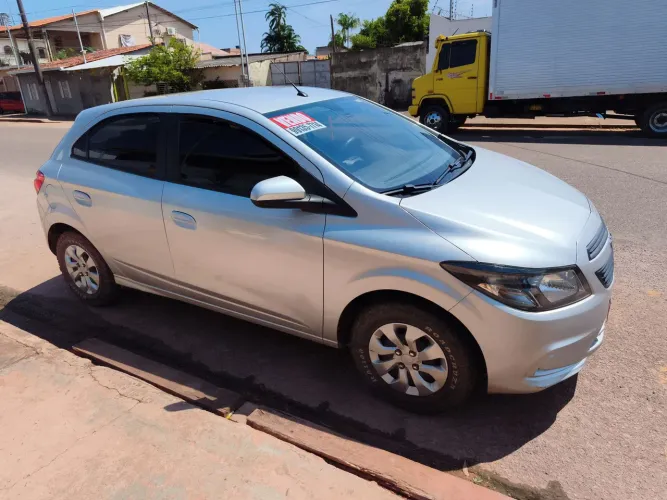 Chevrolet Onix JOY Hatch 1.0 8V Flex Mec. 4P 2019