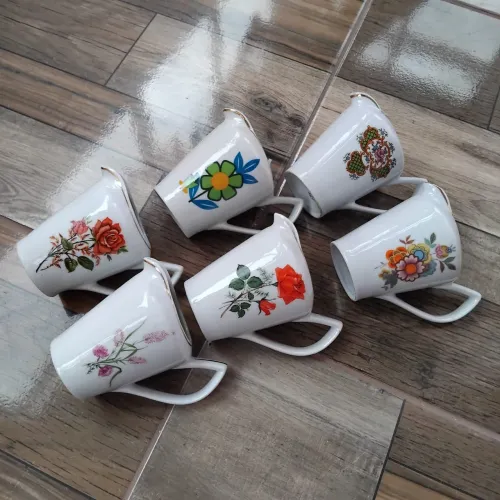 Leiteiras porcelana pozzani antigas