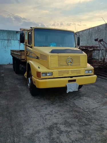 Caminhão MB 1618 ótimo estado
