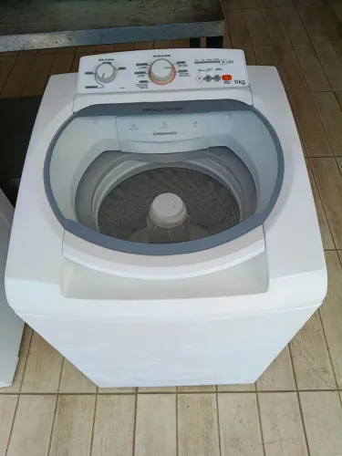 Máquina de lavar Brastemp 11kg cesto inox