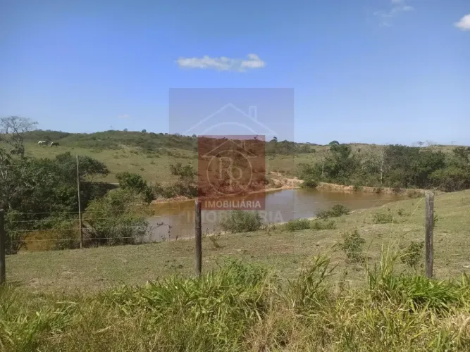 Área de 188.123,00 m² à margem da RJ 138