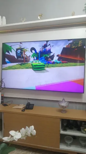 Smart TV Samsung 65" Crystal UHD 4K - Modelo AU7700